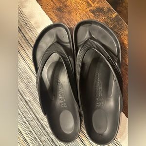 Womens Birkenstock’s flip flops